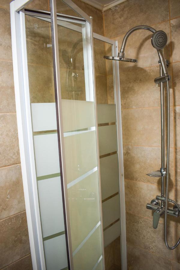 B House Rooms ยาช ภายนอก รูปภาพ