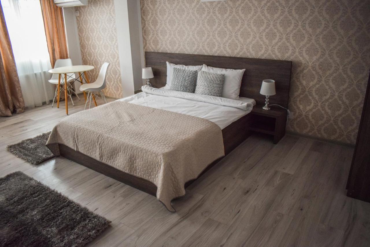 B House Rooms ยาช ภายนอก รูปภาพ