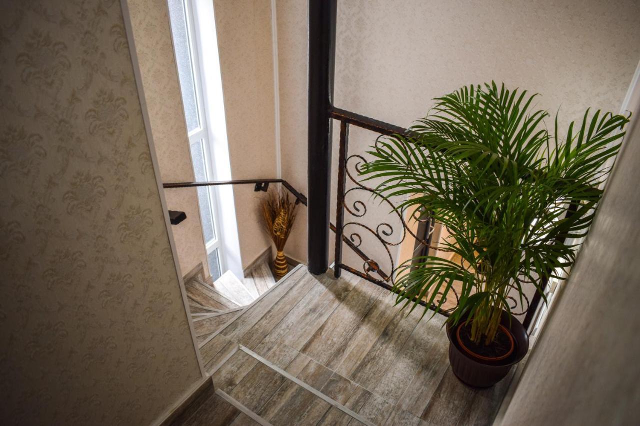 B House Rooms ยาช ภายนอก รูปภาพ