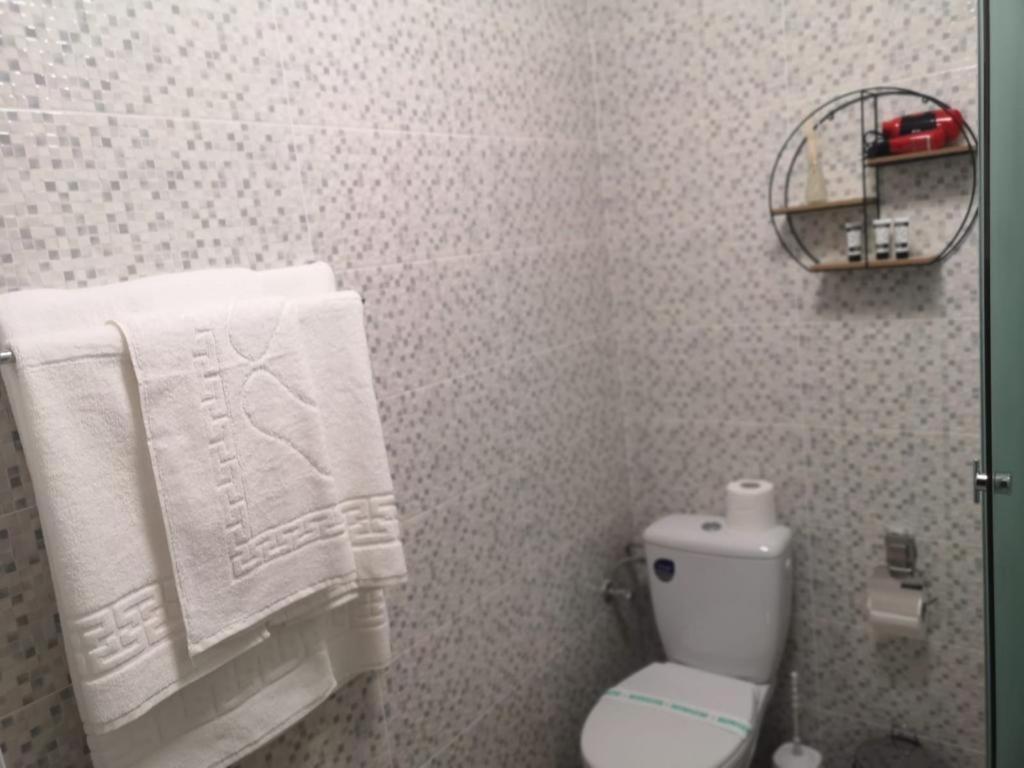 B House Rooms ยาช ภายนอก รูปภาพ